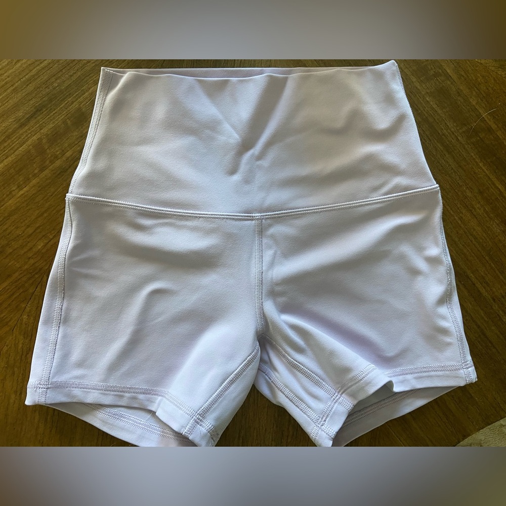 Lululemon 4” lilac Esther biker short